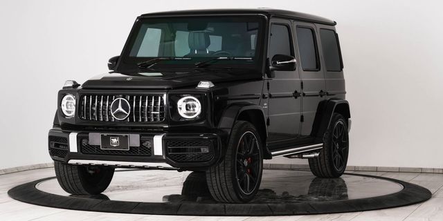 Land vehicle, Vehicle, Car, Tire, Automotive tire, White, Motor vehicle, Rim, Wheel, Mercedes-benz g-class, 