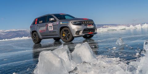 Land vehicle, Vehicle, Car, Regularity rally, Automotive tire, Sport utility vehicle, Snow, Tire, Ice racing, Off-roading, 