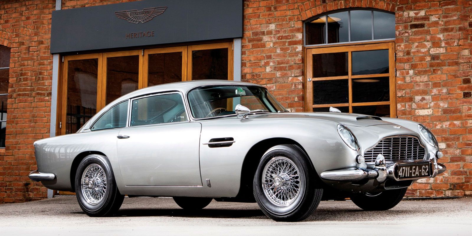 El Aston Martin DB5 de 007, vendido por 6,4 millones de dólares