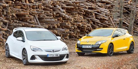 Opel Astra Gtc Opc Vs Renault Megane Rs Cupes Fugitivos