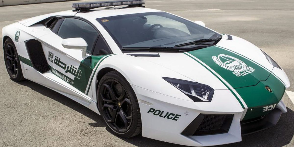 La Policía de Dubai patrullará con un Lamborghini Aventador