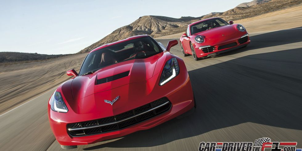 Chevrolet Corvette Stingray vs. Porsche 911 Carrera S: Expertos maestros