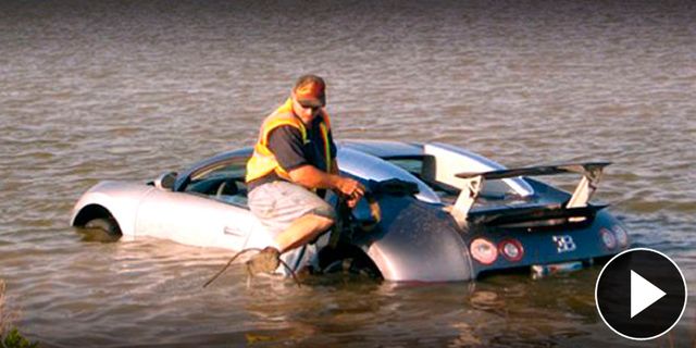 El hombre que arrojó un Bugatti Veyron al lago, acusado de estafa