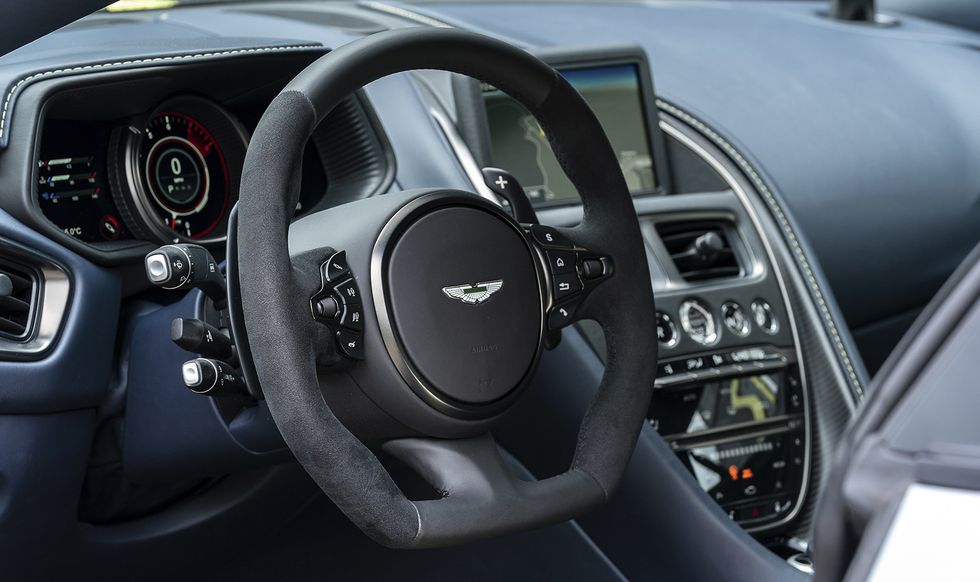 Aston Martin DB11 - interior