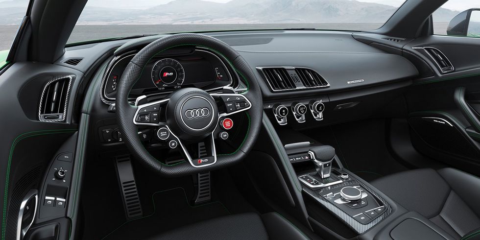 Land vehicle, Vehicle, Car, Steering wheel, Center console, Personal luxury car, Gear shift, Automotive design, Audi, Steering part, 