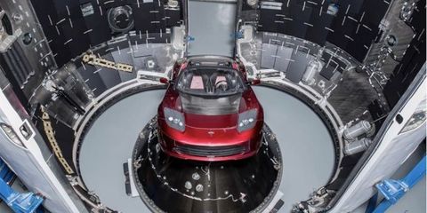 El Tesla Roadster De Elon Musk Ya Está En El Espacio