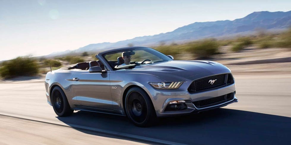 FORD-MUSTANG-CONVERTIBLE_2_0.jpg