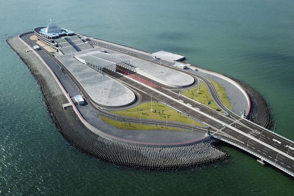 Water transportation, Artificial island, Naval architecture, Fixed link, Vehicle, Waterway, Island, Boat, Ship, Watercraft, 