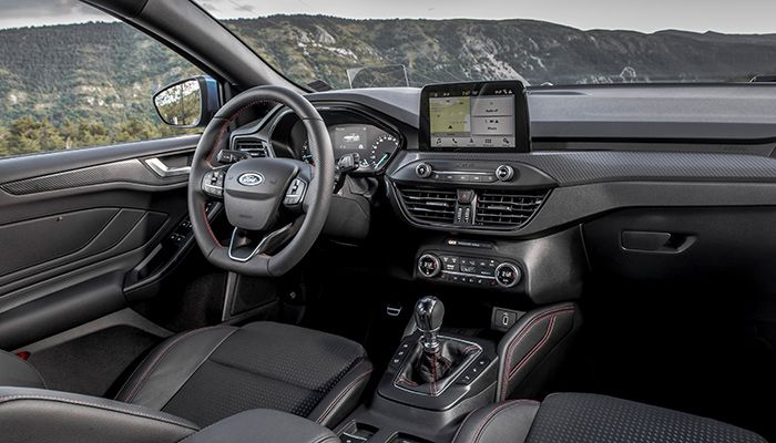 Land vehicle, Vehicle, Car, Motor vehicle, Center console, Compact car, Personal luxury car, Mercedes-benz, Automotive design, Steering wheel, 