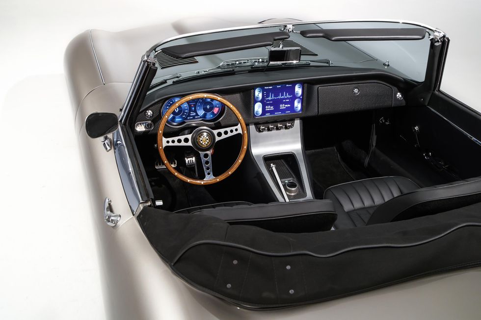 Vehicle, Car, Center console, Automotive design, Steering wheel, Concept car, Classic car, Delorean dmc-12, 