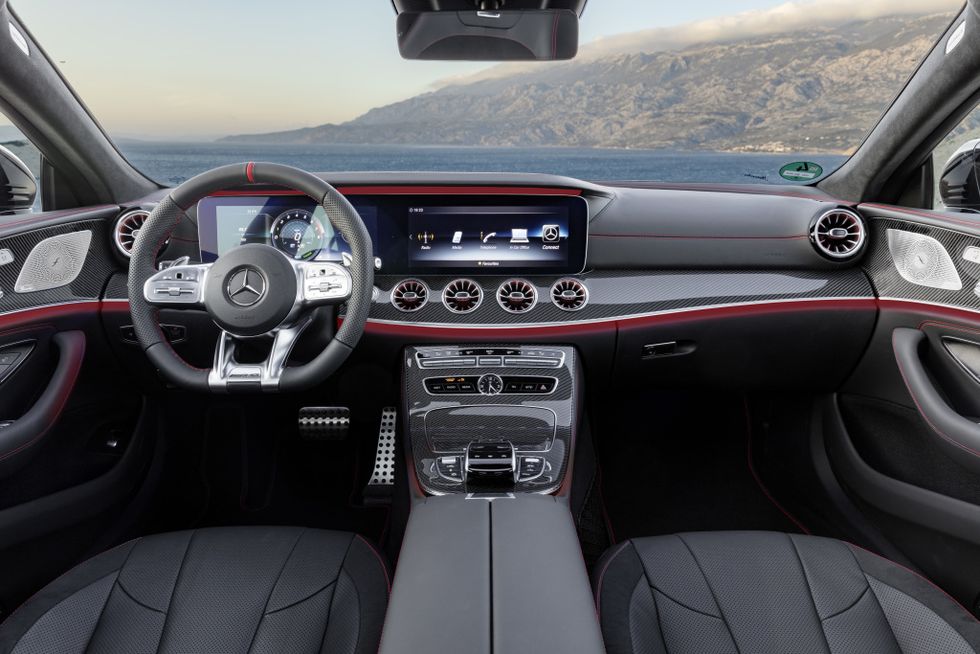 Land vehicle, Vehicle, Car, Motor vehicle, Center console, Luxury vehicle, Steering wheel, Mercedes-benz, Family car, Personal luxury car, 