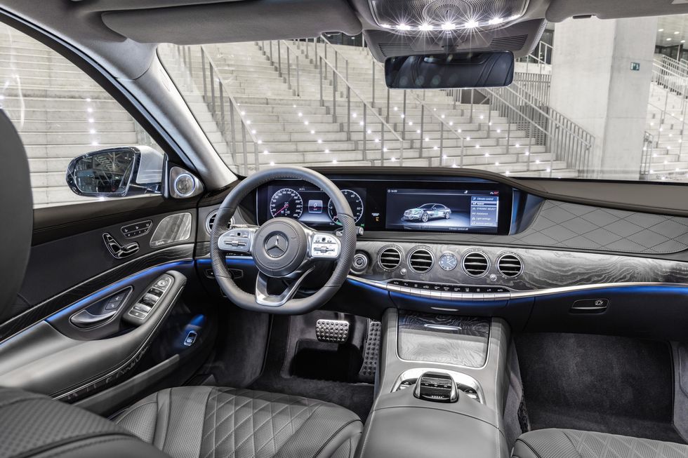Land vehicle, Vehicle, Car, Luxury vehicle, Motor vehicle, Personal luxury car, Mercedes-benz, Mercedes-benz s-class, Steering wheel, Center console, 