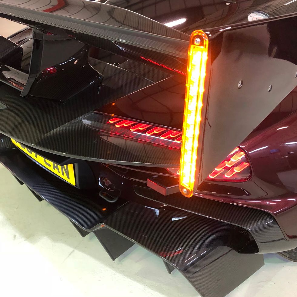 Automotive exterior, Bumper, Automotive design, Vehicle, Supercar, Automotive lighting, Auto part, Hood, Car, Lamborghini, 