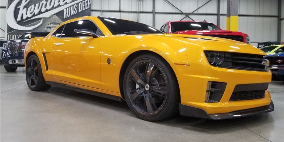 Land vehicle, Chevrolet camaro, Vehicle, Car, Motor vehicle, Yellow, Muscle car, Bumper, Coupé, Performance car, 