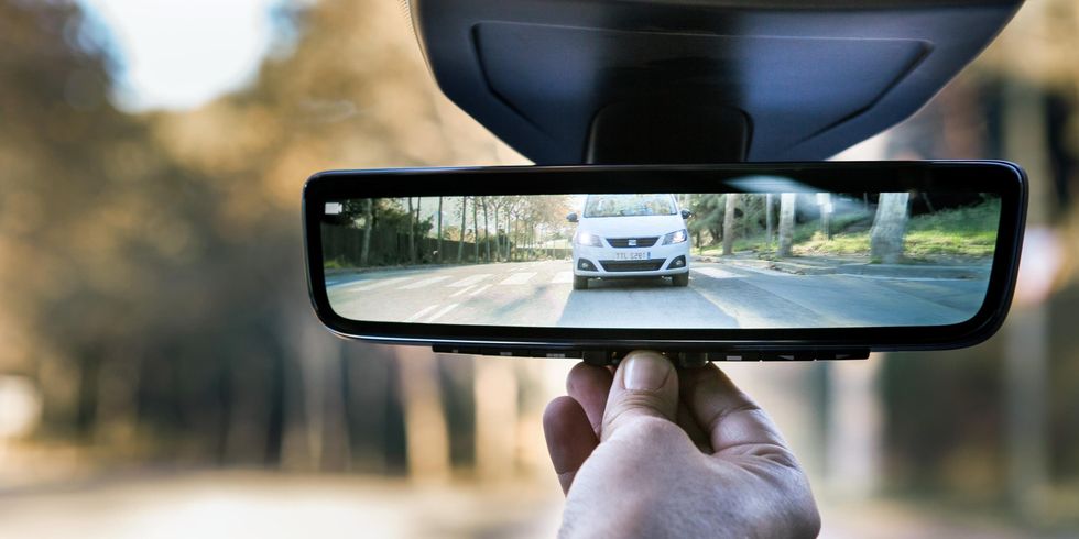Rear-view mirror, Automotive mirror, Auto part, Mode of transport, Driving, Automotive side-view mirror, Personal luxury car, Technology, Vehicle, Automotive exterior, 