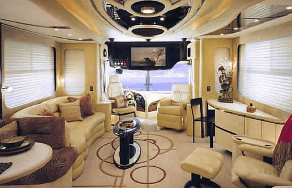 Room, Luxury yacht, Interior design, Property, Yacht, Vehicle, Building, Cabin, Furniture, Naval architecture, 