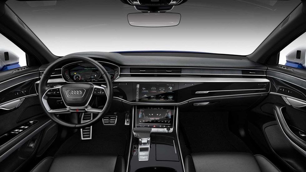 Audi S8 2019 - interior
