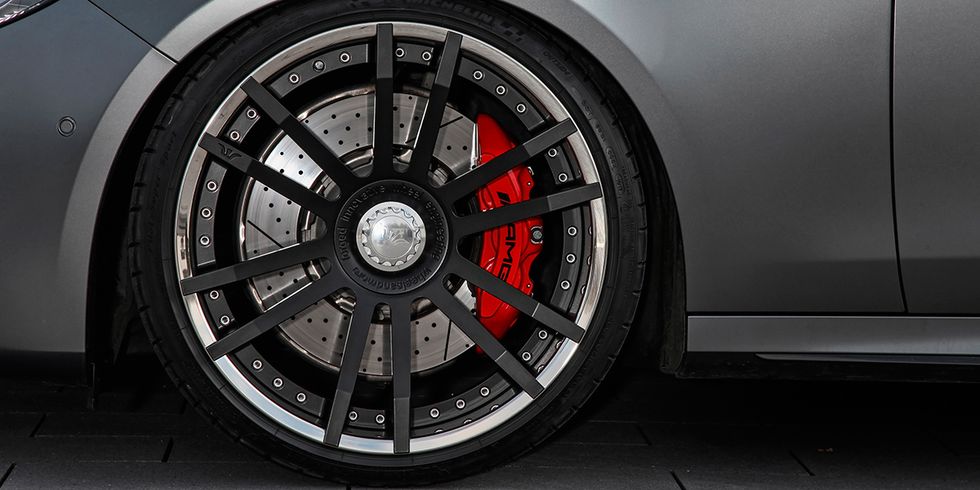 Alloy wheel, Tire, Rim, Wheel, Spoke, Vehicle, Automotive design, Automotive tire, Auto part, Car, 