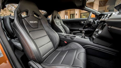 Conducimos El Ford Mustang 2018 A La Conquista De Europa - Seat Covers For 2018 Mustang Conducimos El Ford Mustang 2018 A La Conquista De Europa - Seat Covers For 2018 Mustang