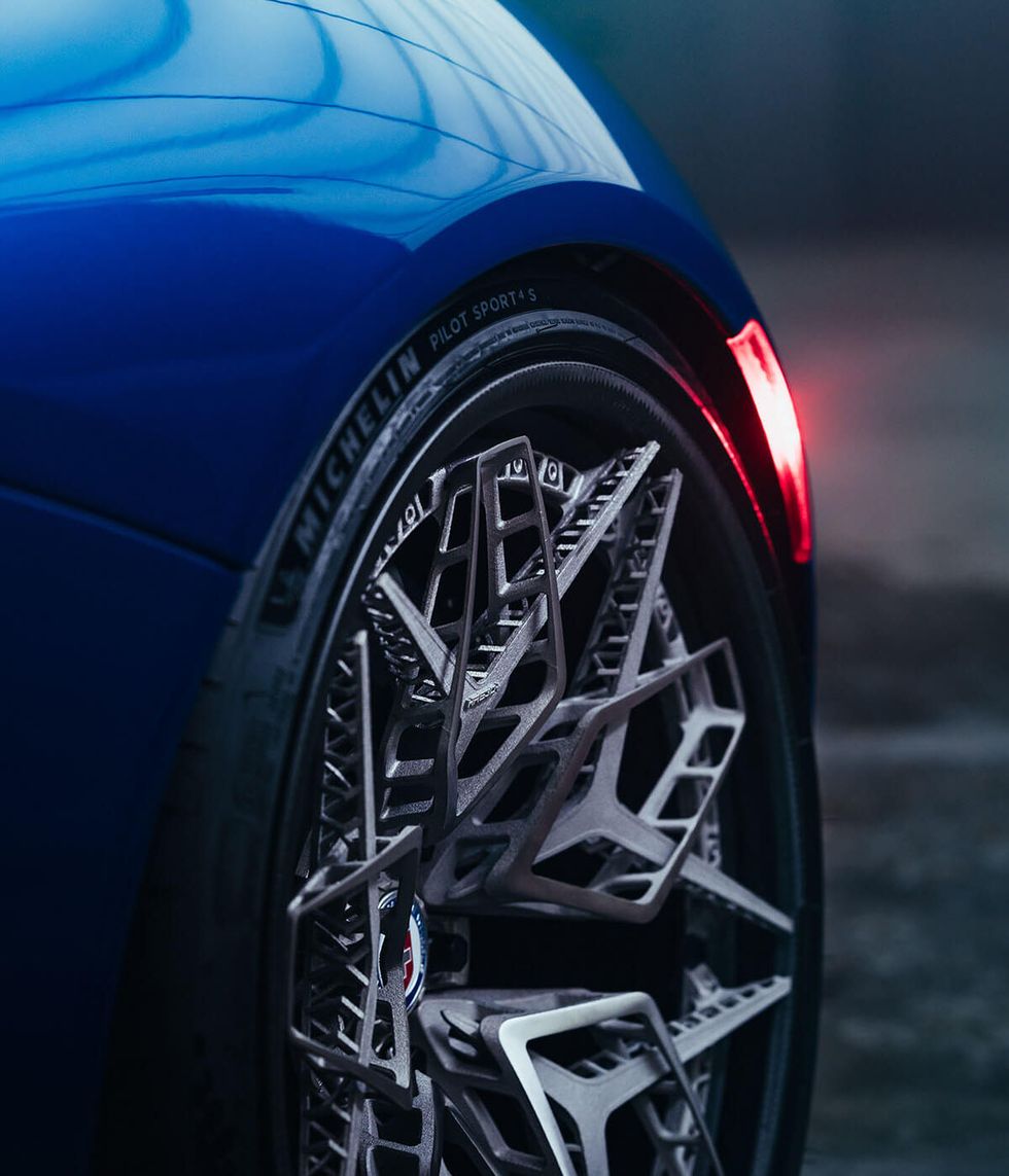 Tire, Alloy wheel, Wheel, Rim, Automotive tire, Automotive design, Blue, Vehicle, Car, Supercar, 