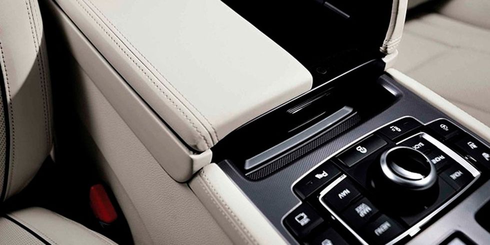 Luxury vehicle, Center console, Personal luxury car, Silver, Multimedia, 