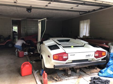 Este Lamborghini Countach abandonado demuestra que nunca sabes lo que  puedes encontrarte en la casa de tus abuelos