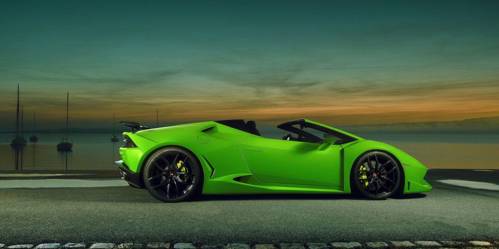 Land vehicle, Vehicle, Car, Supercar, Sports car, Automotive design, Green, Lamborghini, Yellow, Performance car, 
