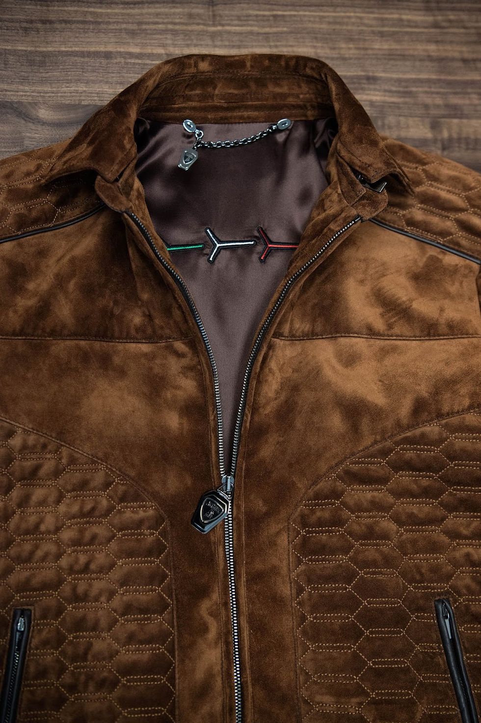 Clothing, Jacket, Leather, Outerwear, Zipper, Brown, Leather jacket, Textile, Sleeve, Fur, 