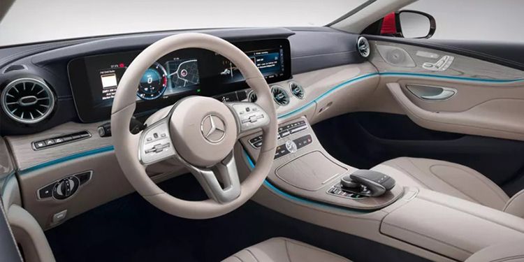 Land vehicle, Vehicle, Car, Luxury vehicle, Steering wheel, Center console, Personal luxury car, Mercedes-benz, Sedan, Gear shift, 
