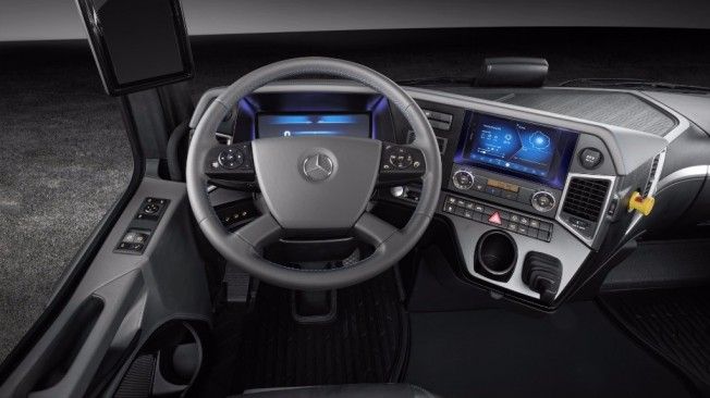 Motor vehicle, Steering part, Mode of transport, Steering wheel, Automotive design, Center console, Transport, Vehicle audio, Technology, Personal luxury car, 