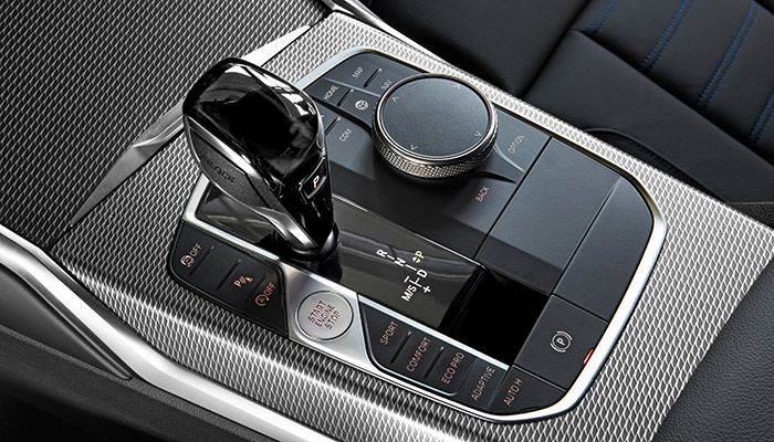 Gear shift, Vehicle, Car, Personal luxury car, Center console, Family car, 
