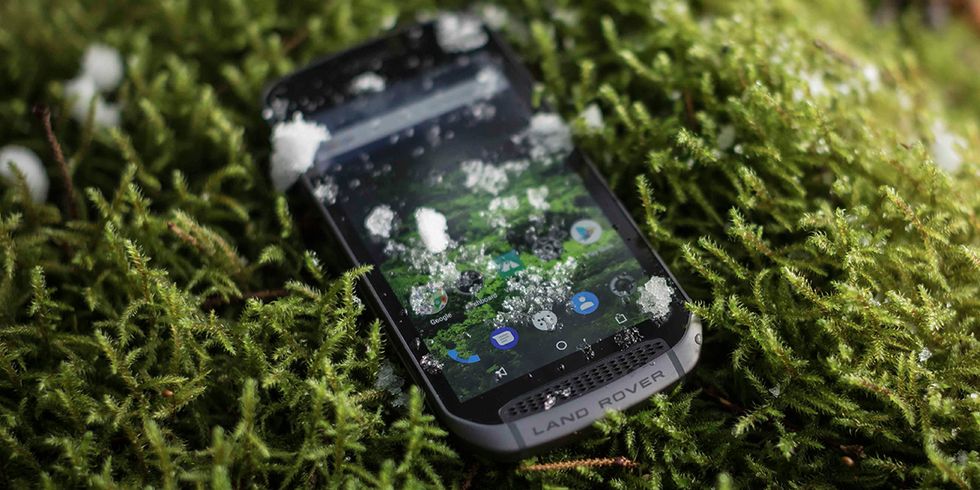 Gadget, Mobile phone, Green, Portable communications device, Smartphone, Communication Device, Electronic device, Technology, Grass, Feature phone, 