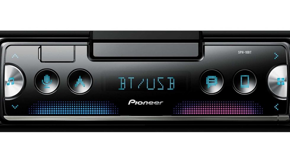 Pioneer actualiza el sistema de infoentretenimiento de tu viejo coche  con tu smartphone