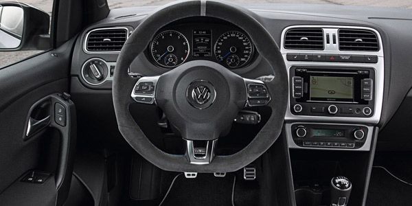Motor vehicle, Steering part, Automotive design, Product, Steering wheel, Transport, Center console, White, Technology, Car, 