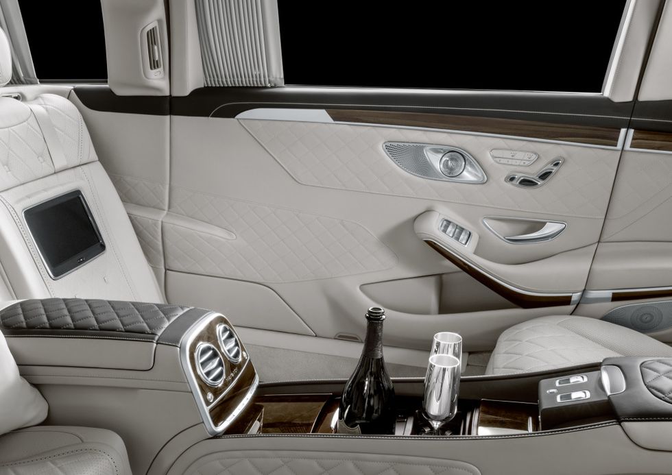 Vehicle, Luxury vehicle, Car, Personal luxury car, Automotive design, Maybach 62, Car seat cover, Mercedes-benz, 