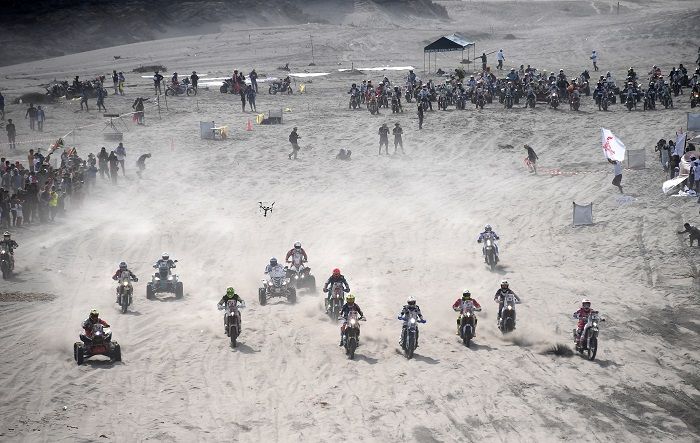 Crowd, Vehicle, Photography, Motorcycle racing, Sand, Motorcycle, Tourism, 