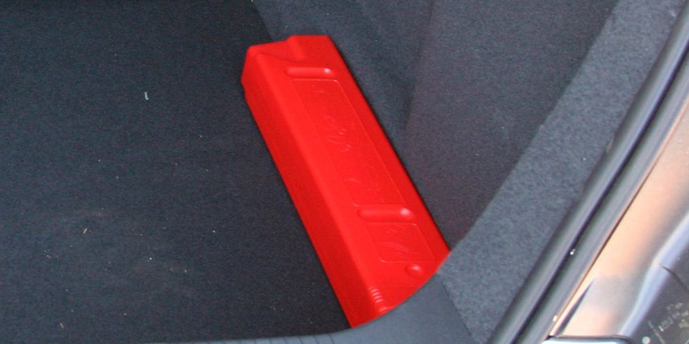 Red, Automotive exterior, Vehicle door, Bumper, Auto part, Vehicle, Car, 