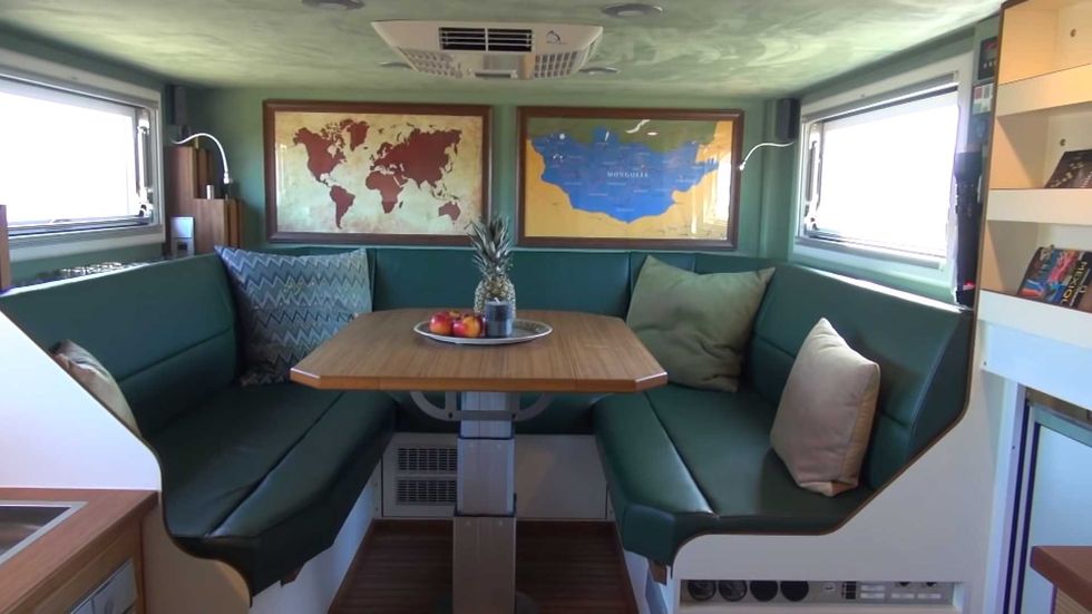 Room, Property, Furniture, Vehicle, Interior design, RV, Cabin, Building, Table, Yacht, 