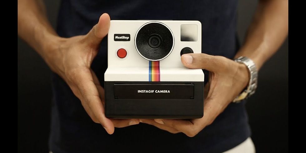 Dedicar Resolver Folleto Esta cámara tipo Polaroid imprime tus gif al instante