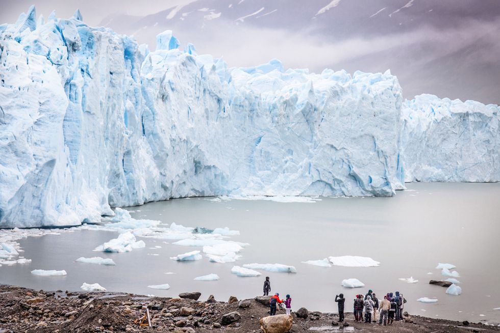 Body of water, Ice, Sea ice, Winter, Polar ice cap, Freezing, Glacial landform, Ice cap, Glacial lake, Iceberg, 