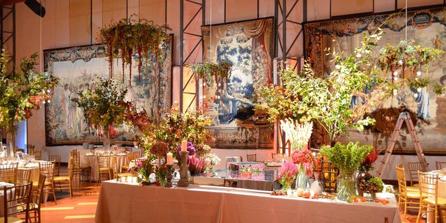 Floristry, Flower Arranging, Floral design, Flower, Building, Plant, Centrepiece, Bouquet, Function hall, Art, 