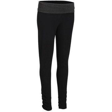 Standing, Waist, Style, Black, Knee, Tights, Active pants, Thigh, Black-and-white, Hip, 