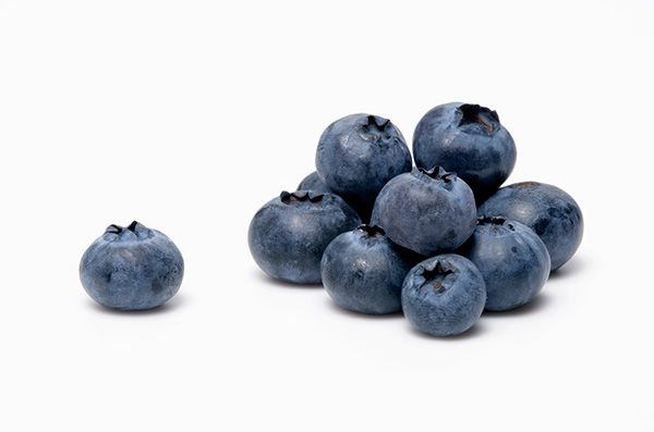 Ingredient, Fruit, Produce, Natural foods, Bilberry, Colorfulness, Berry, Grey, Blueberry, Juniper berry, 
