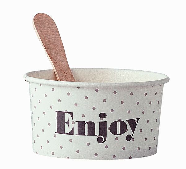 Kitchen utensil, Home accessories, Serveware, Circle, Natural material, Porcelain, Household supply, Oval, Polka dot, 