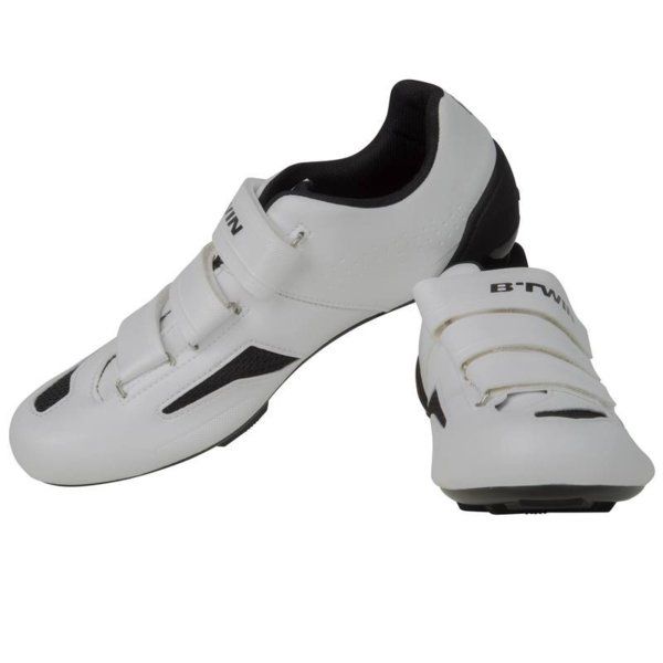 Shoe, Footwear, White, Sportswear, Outdoor shoe, Sneakers, Walking shoe, Athletic shoe, Plimsoll shoe, Cycling shoe, 