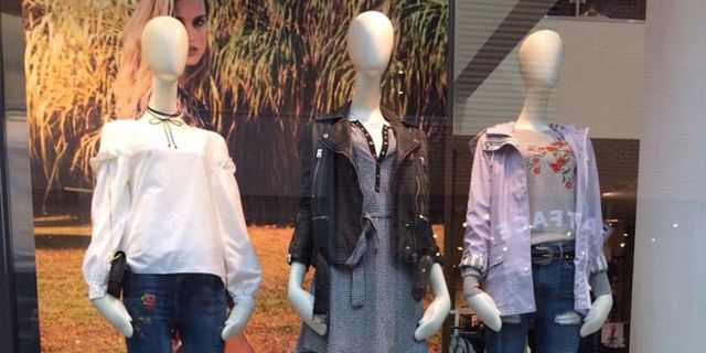 Mannequin, Jeans, Display window, Fashion, Boutique, Doll, Denim, Retail, Fashion design, Textile, 