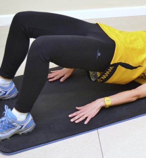 Exercise table to do at home Exercise table to do at home: pelvic lift