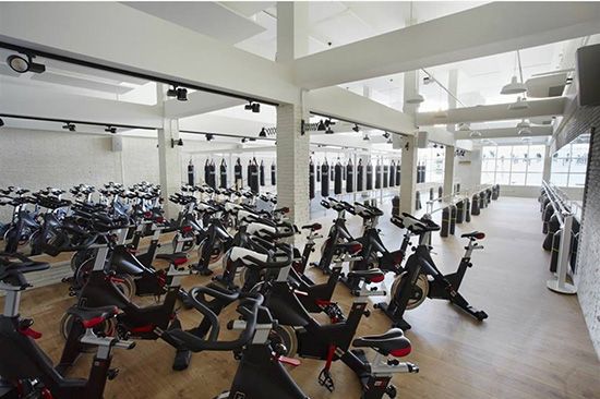 Gym, Sport venue, Room, Indoor cycling, Exercise machine, Physical fitness, Exercise, Exercise equipment, Elliptical trainer, Building, 