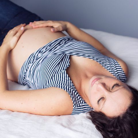 3 Posturas Para Dormir Bien En El Embarazo