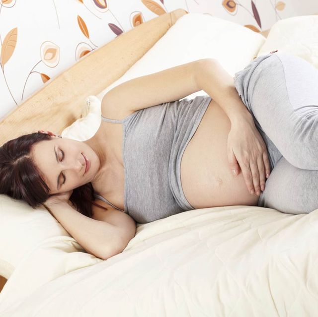 3 Posturas Para Dormir Bien En El Embarazo